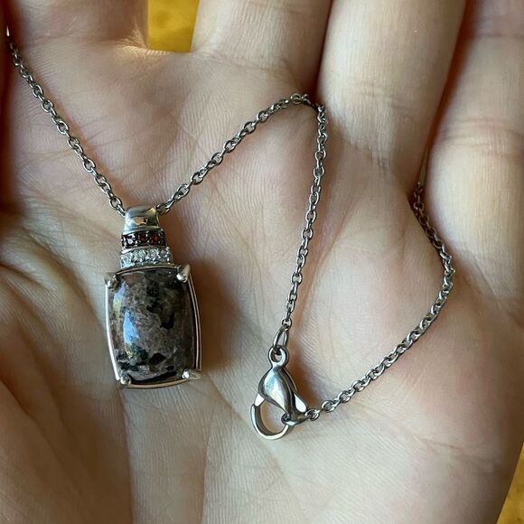 Natural Yooperlite Red Garnet Necklace - Picture 7 of 8